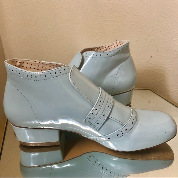 B.A.I.T. Patent Leather 60s style Retro Shoes - Picture 3 of 6